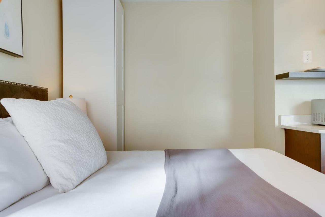 Sojourn At Dupont Place Hotel 2*
