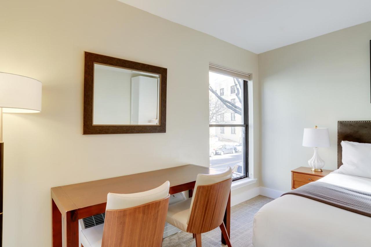 Sojourn At Dupont Place Hotel 2*